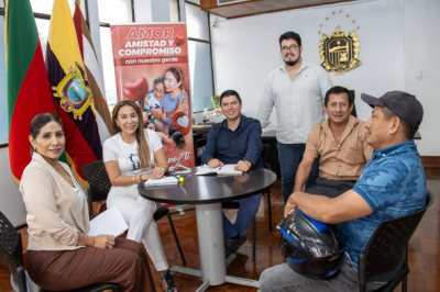 Nuestra alcaldesa Angela Plúa mantiene espacios permanentes de atención ciudadana