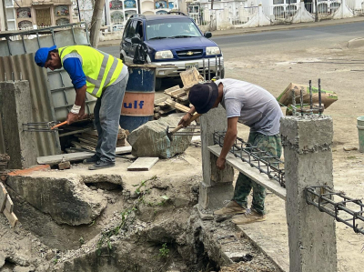 ¡Avanza la reconstrucción de barandas en nuestro Jipijapa!