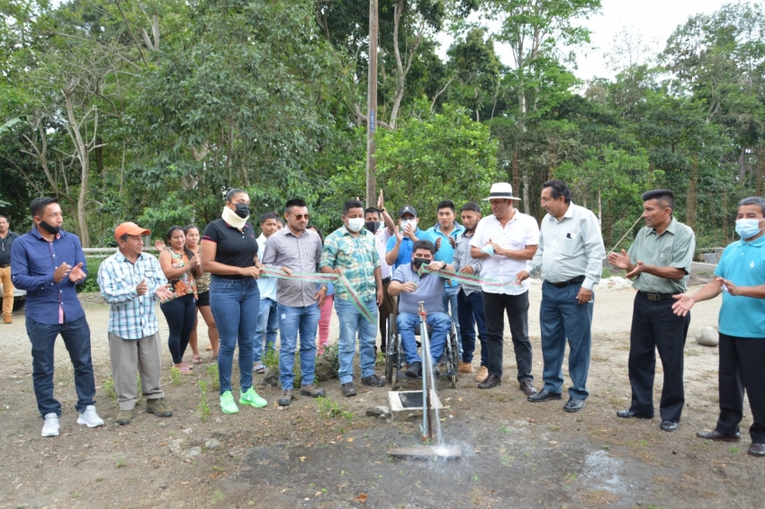Municipio entrega sistema de Agua en Cerro Prieto.