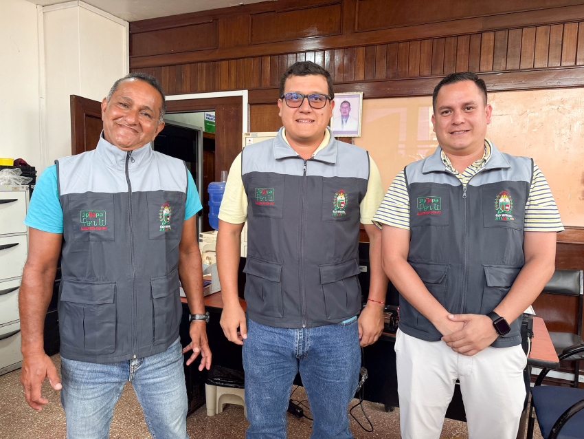 Realizamos la entrega de chalecos tácticos tipo safari