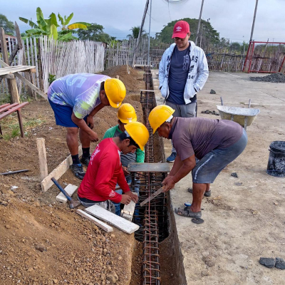 ¡La cubierta metálica junto a la Casa Comunal va a ser un hecho!
