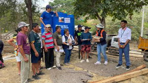 La Secretaría Nacional de Gestión de Riesgos y la alcaldía de Jipijapa, realiza la entrega de tanques de almacenamiento de agua para prevenir el déficit hídrico