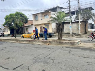 La limpieza de nuestra ciudad es una tarea permanente.